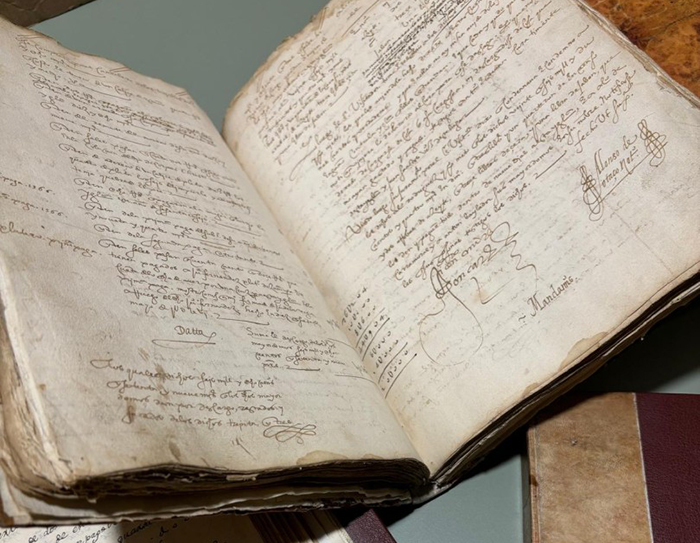 Aparecen en Torremolinos valiosos libros parroquiales pertenecientes a un pueblo de Zamora